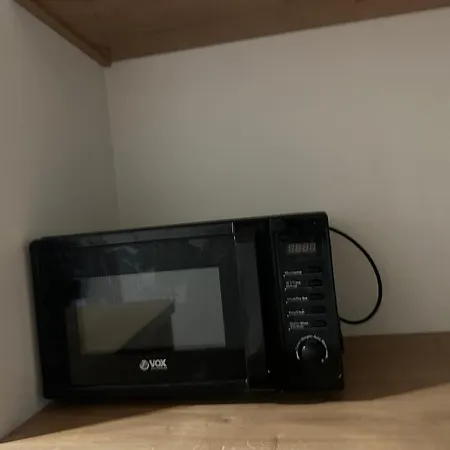 Cozy 'nest' Nis